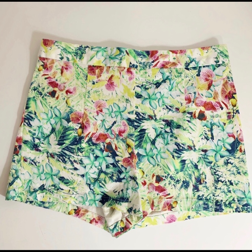 Forever 21 Floral High waisted shorts